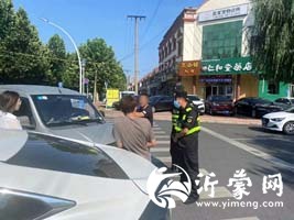 临沂河东公安分局民警将更多爱心与耐心洒向群众