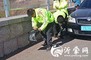 沂水县0539应急救援沙沟中队进行环境卫生整治